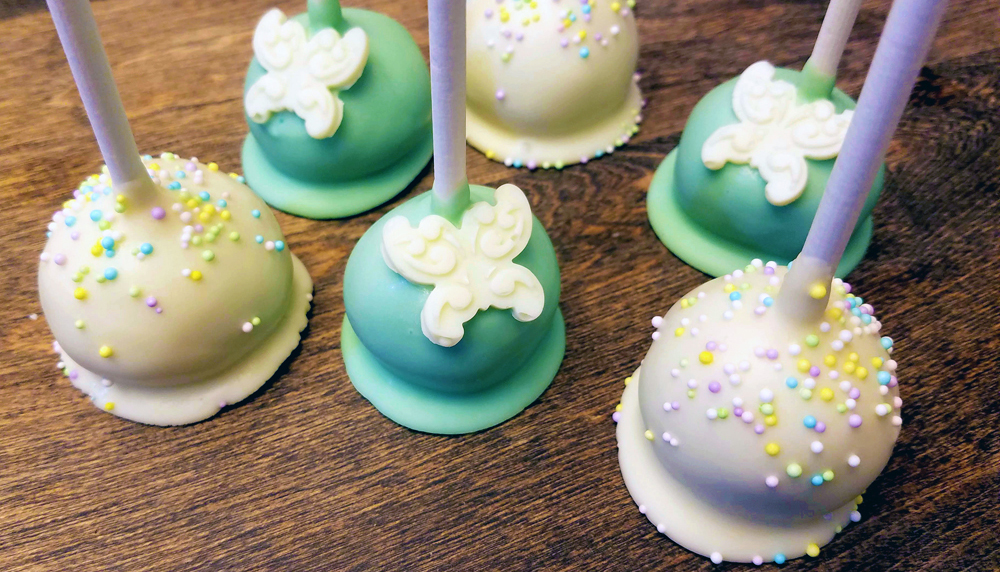 Butterfly cake pops | The Enchanted Whisk